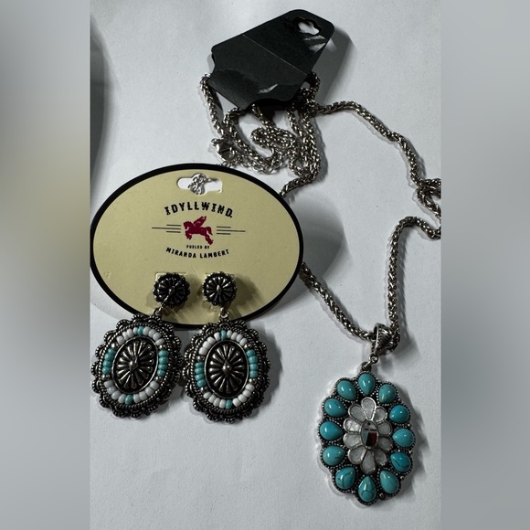 Idyllwind Jewelry - 14.5” necklace adjustable Idyllwind/Shyanne-Turquoise and Silver Jewelry Set